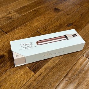 Brand New in the original box L’ANGE ONDULE 32 mm Titanium Curling Wand.